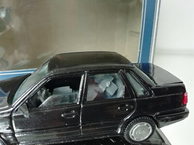 VOLVO 460 GL 1990 AHC Pilen 1/43 en boite VOLVO 460 GL 1990 AHC Pilen 1/43 en boite