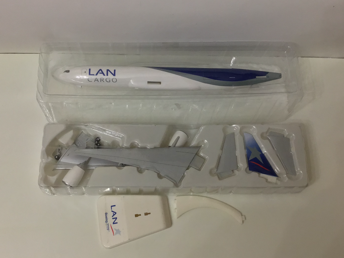 Hogan 1:200 LAN CARGO Boeing 777-200F / PLZ READ | eBay