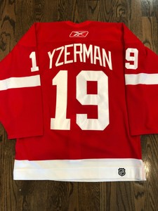 yzerman jersey