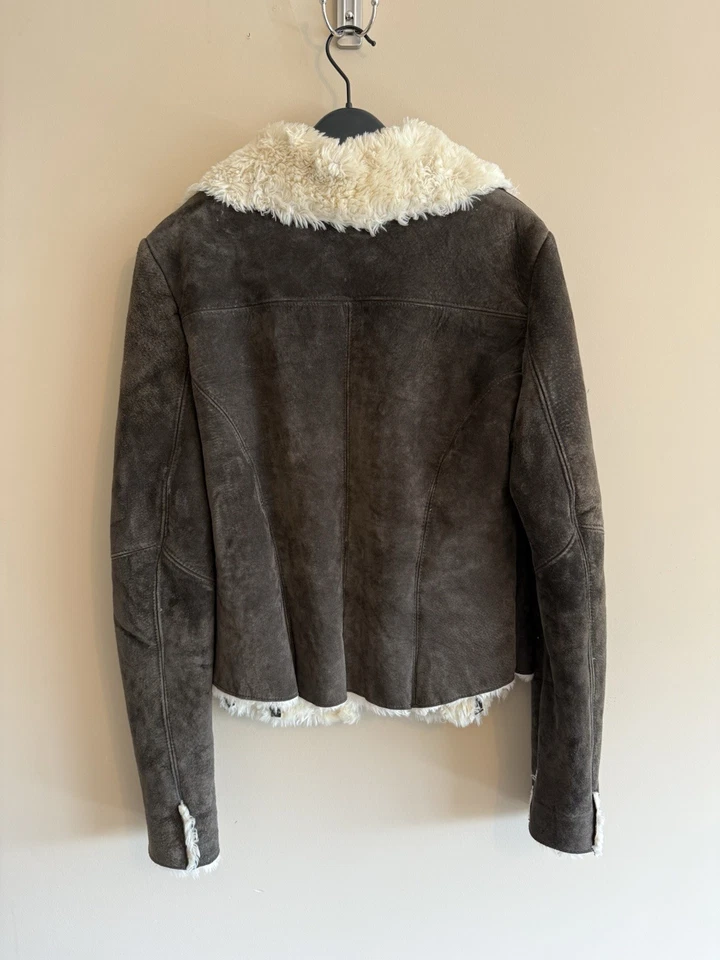 Jaqueta Vintage Express 100% Couro Marrom Camurça e Sherpa Forrada Anos 90 Anos 2000   - Imagem 2 de 4