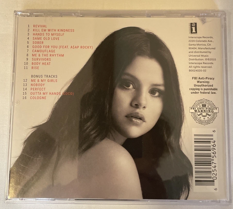 Revival (Deluxe) Foto 2 de 4