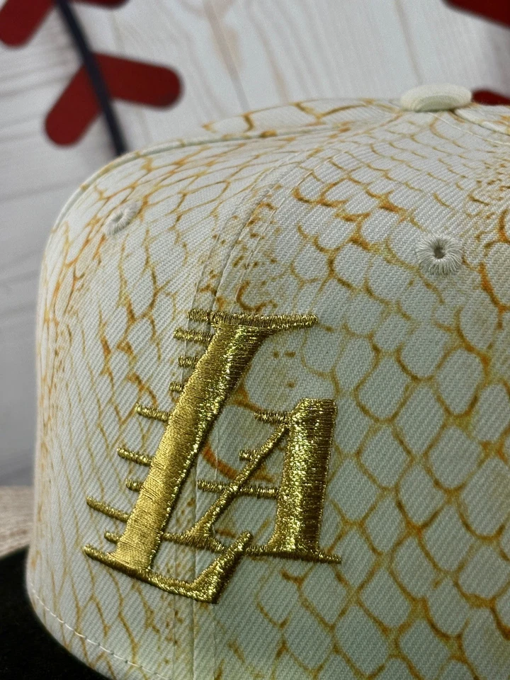 LA Lakers Kobe Mamba Pack, Piel de Serpiente 59FIFTY 7 5/8 Raro Grial Inventario Muerto Foto 2 de 4