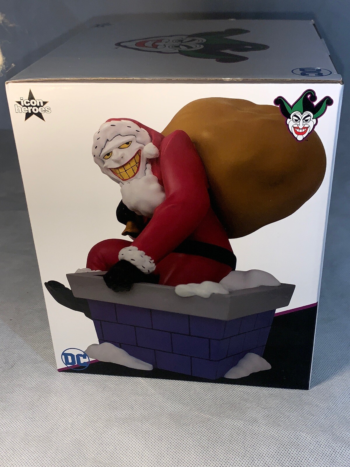 The Joker Santa Collectible Statue by Icon Heroes (0552/4014) New Never