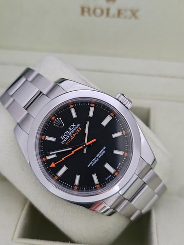 Rolex Milgauss Watch Ref 116400, Excellent Condition, Black 2011 Box & Papers - Picture 6 of 21