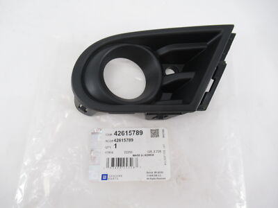 Genuine OEM Chevy 42615789 Passenger RH Fog Lamp Bezel Insert 21 