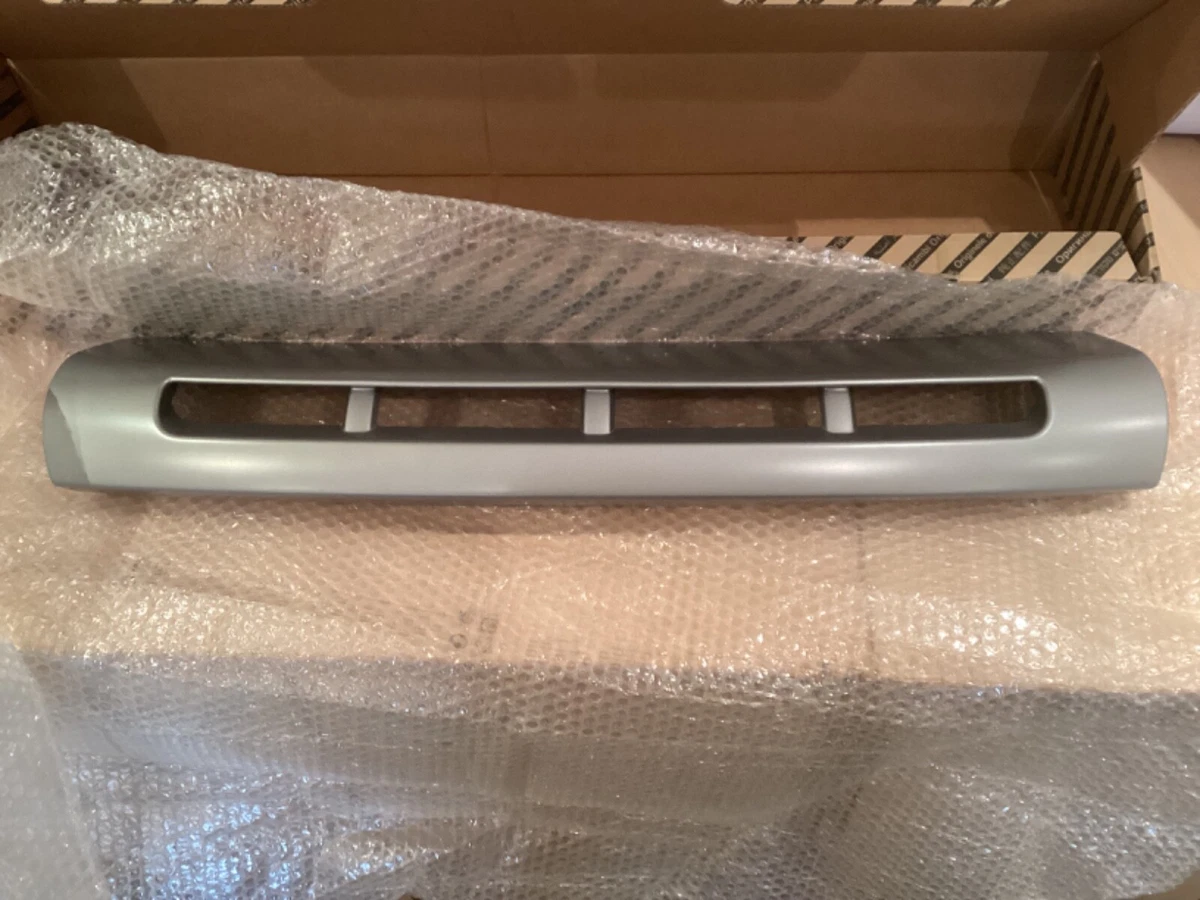 GENUINE NEW OEM FIAT 500L TRECKING FRONT BUMPER LOWER MOULDING  