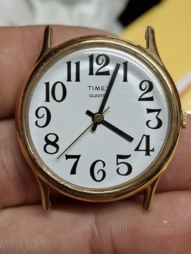 Timex Quartz Gold Tone Mens White Dial Vintage 1990s Watch