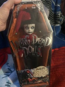 Mezco Living dead Dolls poupée - Les Nouvelles Aventures de Sabrina