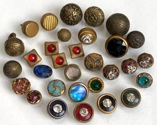 Lot de 31 boutons vintage et anciens 7,5 à 12 mm - Métal modèles variés