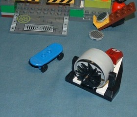 JUNIORS, TMNT: TURTLE LAIR SET 10699 - LEGO - 2014 - USED