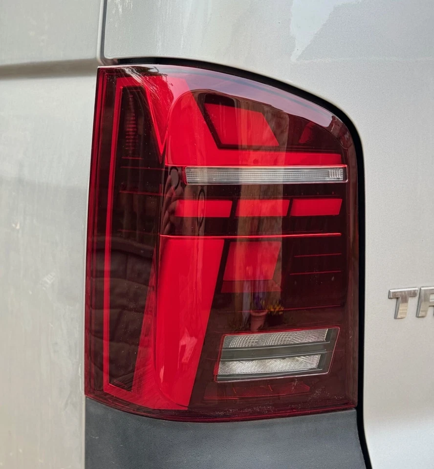 Heckleuchten Rückleuchten für VW T5 Facelift Multivan 03-15 kirschrot Heckklappe - Bild 3 von 4