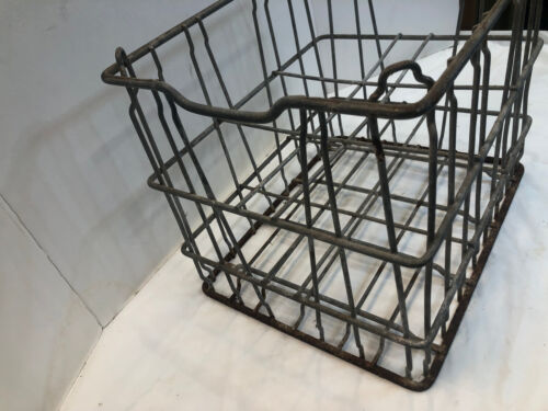 VINTAGE GALVANIZED MILK 6 slot - Milk/Cream Carrier - Farm Primitive - Picture 3 of 9