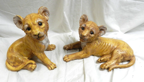CUTE PAIR HAND PAINTED SIGNED Vintage 1980'S Ceramic Lion Cub Figurines - Picture 3 of 12