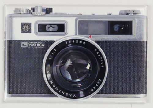 Yashica Vintage 35 mm Camera FRIDGE MAGNET Photography Canon Nikon Sony Alpha - Afbeelding 1 van 4