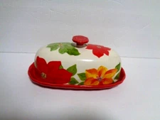 The Pioneer Woman Poinsettia Covered Butter Dish NEW