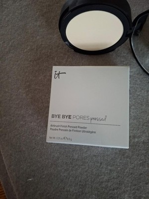 IT Cosmetics Bye Bye Pores Poreless Finish Airbrush Pressed Powder - 0.31 oz