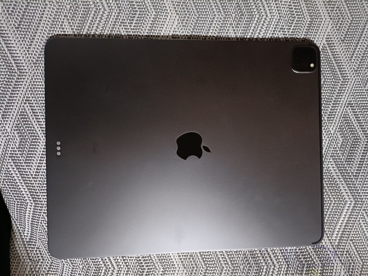 Apple iPad Pro 4th Gen. 256GB, Wi-Fi + 4G (Unlocked), 12.9 in