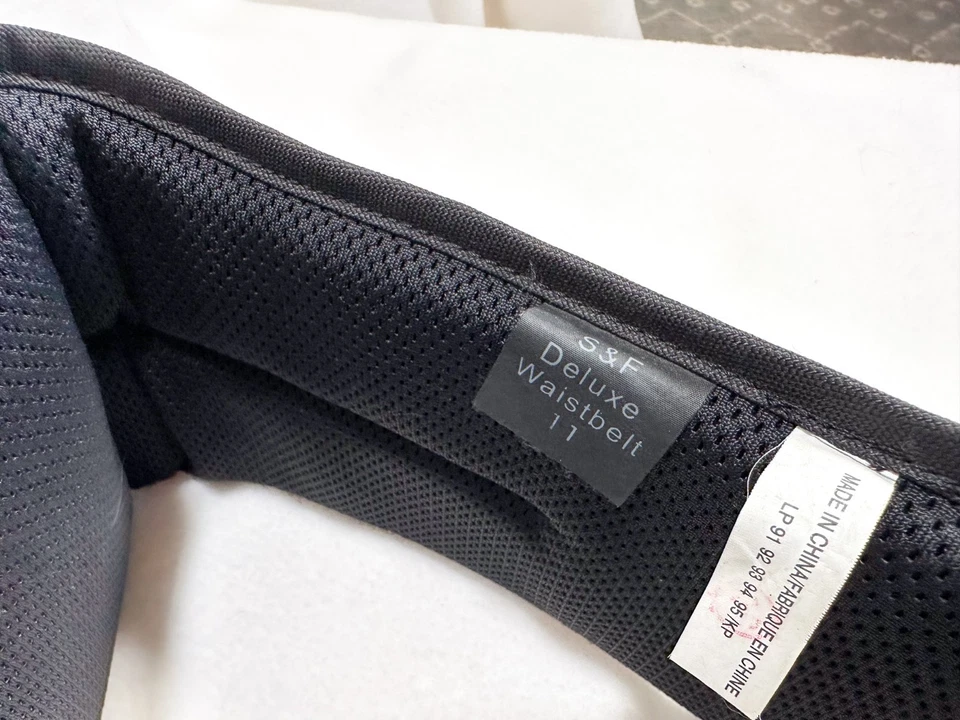 Lowepro S&F Deluxe Belt with Accessory Lens Pouches and more - Full kit! - Image 4 of 4