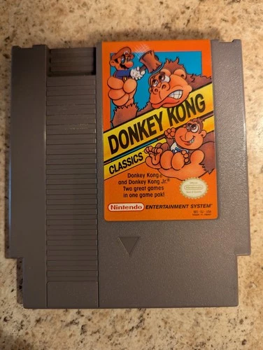 Donkey Kong Classics 1988 Nintendo NES - NM/Mint Condition And Works Great!