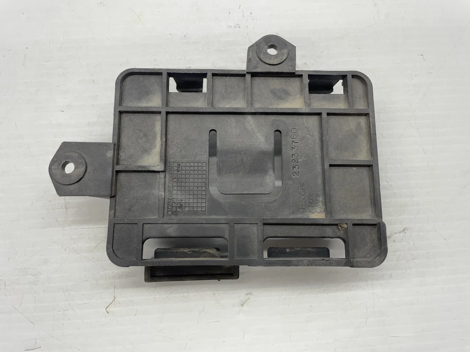 ♻️2015-2017 Chevy Silverado 6.6L Diesel Transmission Control Module TCM Bracket - Image 2 of 3