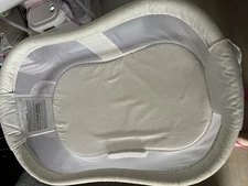 Halo Bassinest Swivel Sleeper Bedside