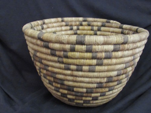 Fabulous Early Hopi Coiled Basket, 9.75" x 6.5", XC - 第 3/9 張圖片