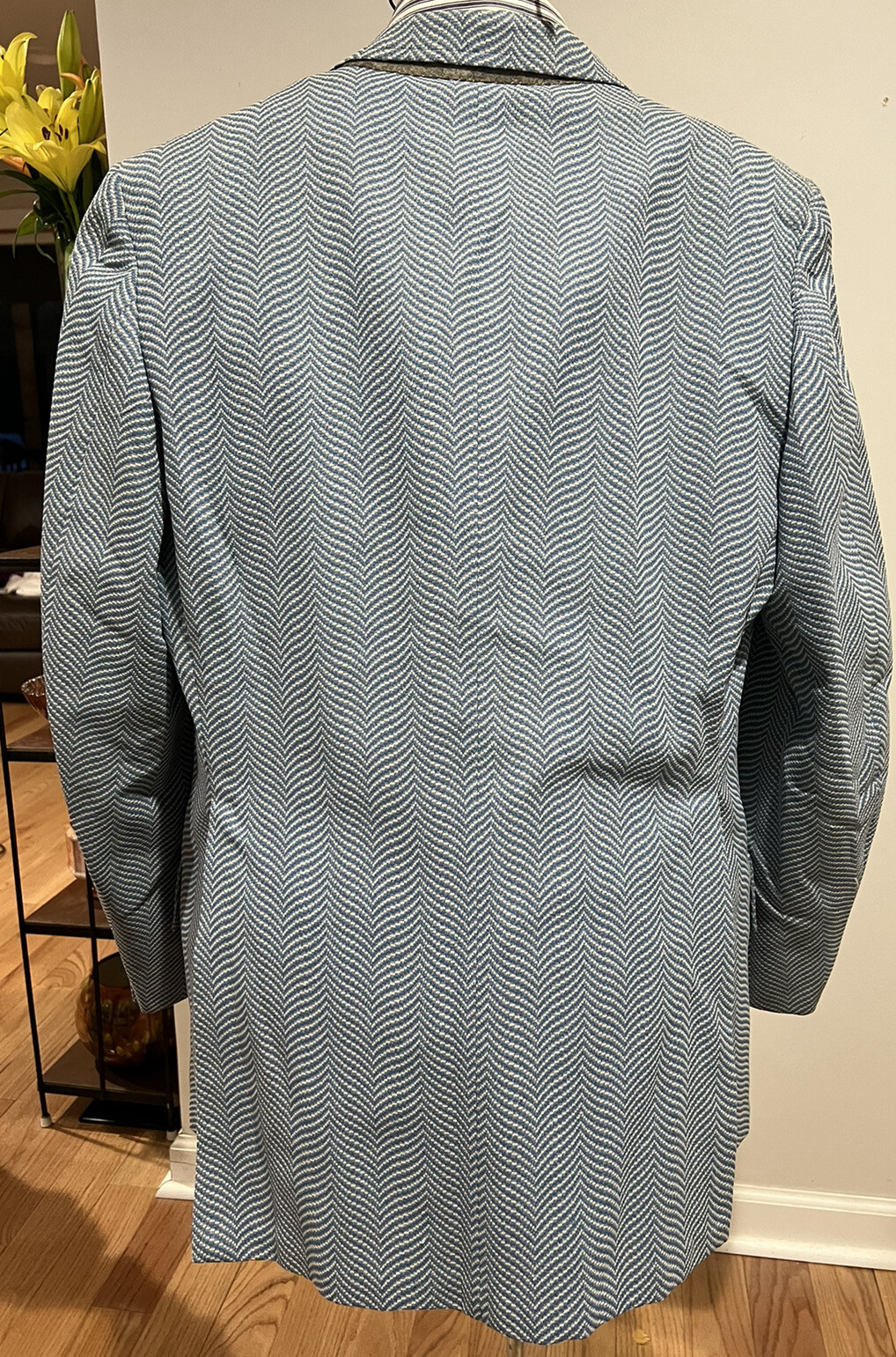 Picture 4 of 8