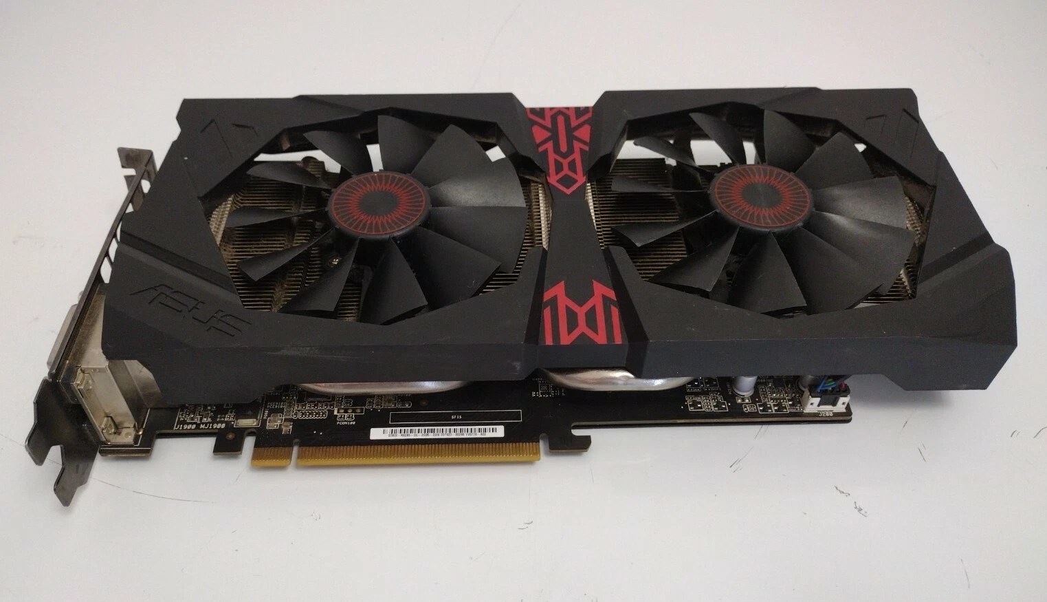 ASUS Radeon R9 285 - Thumbnail 2
