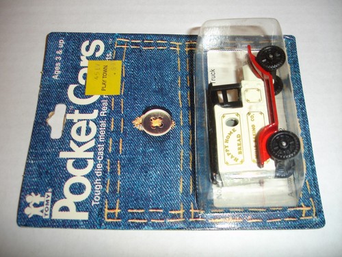 TOMY Pocket Cars No. 134-F13 Model T Ford Delivery Truck Assortment No. 4502 - Picture 4 of 5