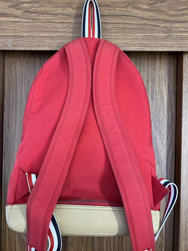 Mochila sin estructura con base de cuero Thom Browne Foto 2 de 4