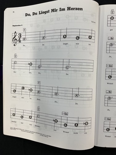 EZPlay Today Jumbo Songbook #199 SC 1977 for Organ, Piano & Keyboard Hal Leonard - Picture 8 of 12