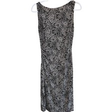 Diane Von Furstenberg dress 100% silk 10 black cream floral