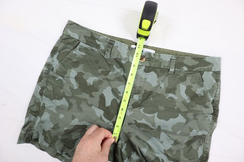 Old Navy Damen 14 The Everyday Short Camouflage Mid Rise Shorts - Bild 3 von 12