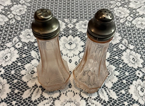 Rose of Sharon Dep. Salt & Pepper Shakers... Pink... Federal Glass... 1935-39