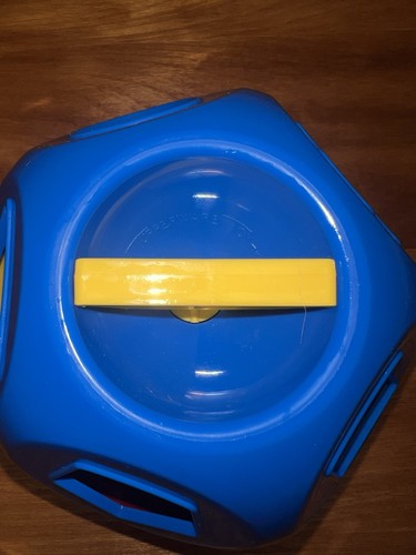 TUPPERWARE Vintage Tuppertoys Shape O Toy Sorter Red Blue yellow Shapes sort - Picture 3 of 8