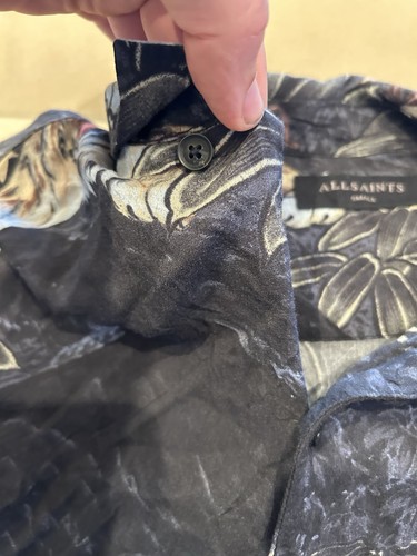 Camisa Allsaints Para Hombre Pequeña Calce Ajustado Cuello de Campamento Tigre Abotonada Viscosa - Imagen 4 de 9