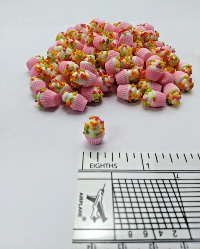 20X  Barbie Dollhouse Miniature Food Mini Cupcakes Toppings Cakes Tiny Pies Lot. - Picture 3 of 6