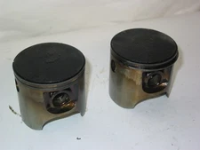 PAIR OF ROTAX 582 PISTONS WITH RINGS !!!