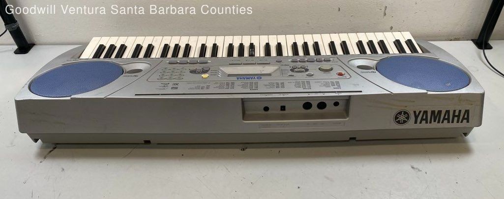YAMAHA PSR-275 キーボード Yamaha Psr-275 Portable Digital Music Keyboard with charger