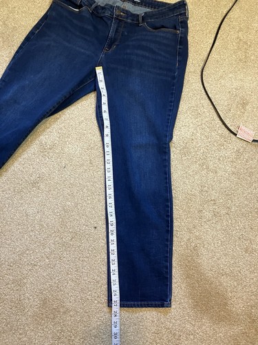 Old Navy Woman’s Jeans Short 14 Power Slim Mid Rise Straight Dark Blue Stretch - Picture 7 of 7