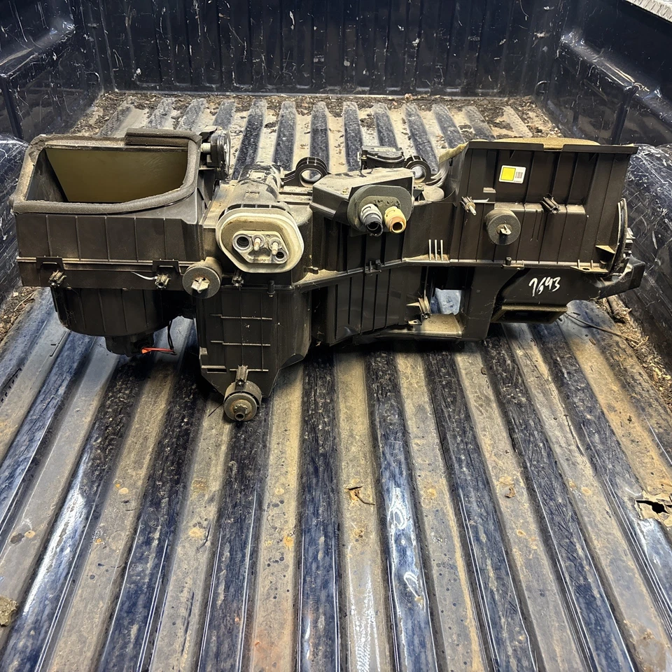 2003-4 Chevy k2500 HD нагреватель переменного тока кондиционер коробка в сборе с воздуходувкой - Изображение 4 из 4