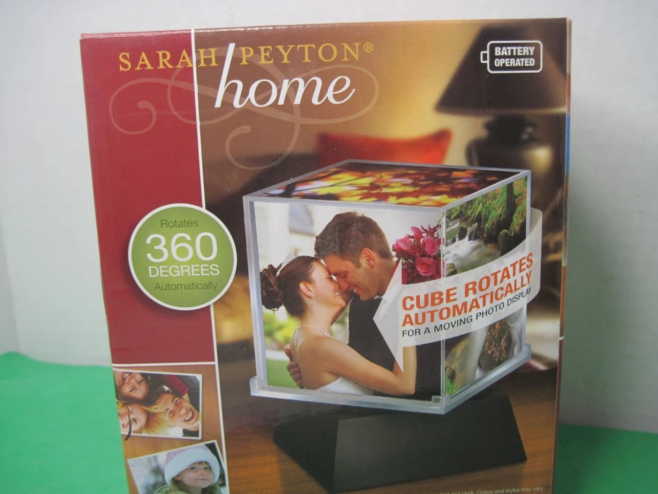 Cubo de fotos giratorio motorizado Sarah Peyton Home contiene fotos de 4" x 4" NUEVO Foto 2 de 4