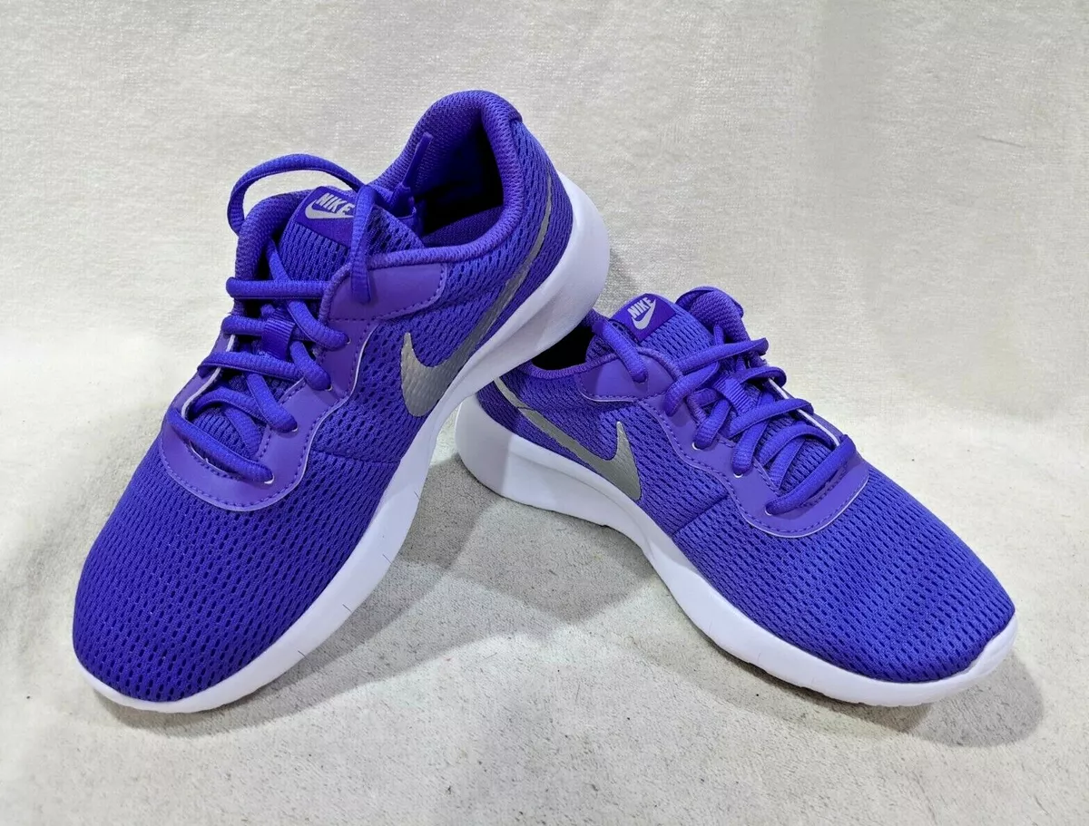Nike tanjun best sale 5y