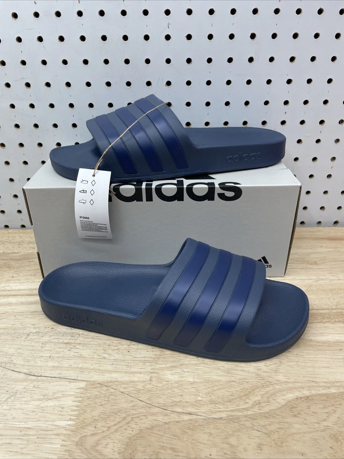 Nuove diapositive Adidas Adilette Aqua blu scuro e inchiostro Preloved IF0895 taglie uomo