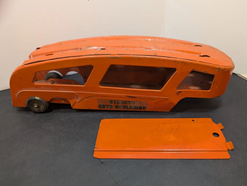 2x Lot Vintage Pressed Steel Structo Auto Haulaway Yellow Orange Car Carriers - Image 3 of 4
