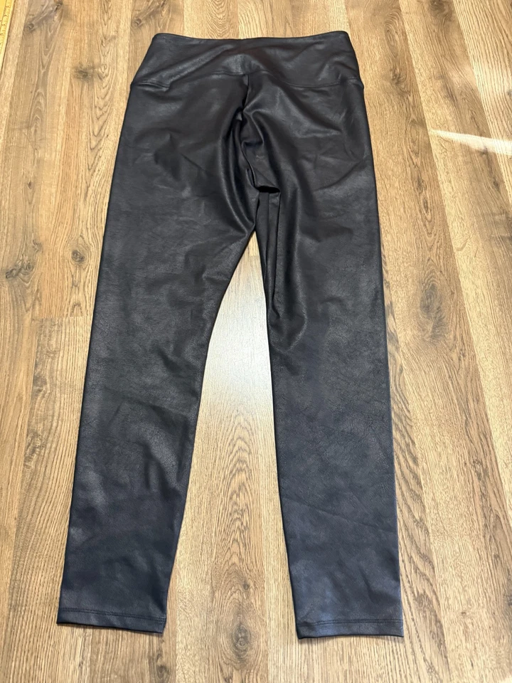 Pantalones para mujer Simply Vera Vera Wang talla grande negros leggings de 38" de largo Foto 2 de 4