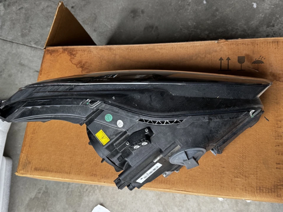 2013-2018 MASERATI GRANTURISMO 右手灯 — 第 4/4 张图片