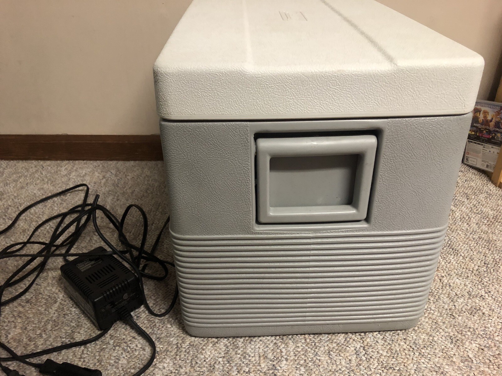 Coleman Thermoelectric Model S232 40 qt Cooler + Warmer 12 Volt W/ AC