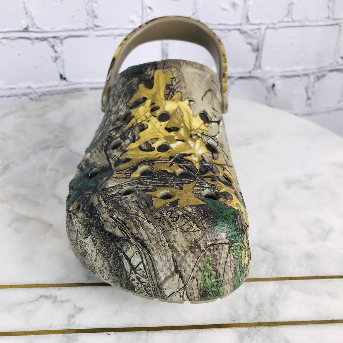 Crocs Baya RealTree Xtra Clog Adult Unisex Brown & Green  display picture 2