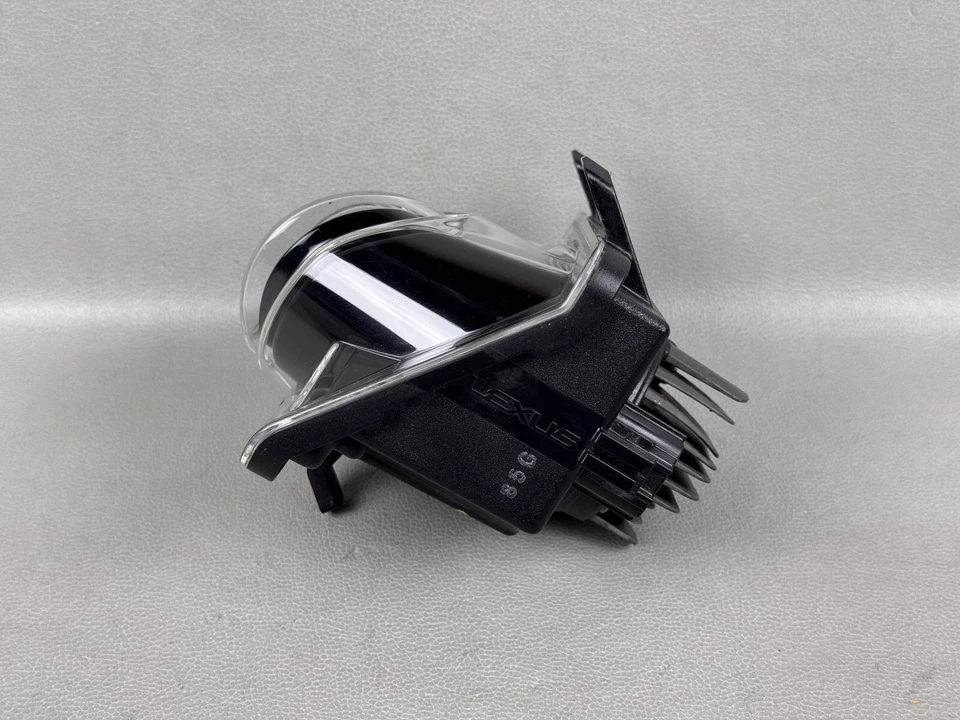 ¡COMO NUEVO! LEXUS RX350 RX450H 2016-2020 lado del pasajero derecho LED luz antiniebla esquina OEM Foto 4 de 4